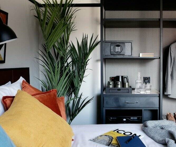 클래식 룸, The Mont