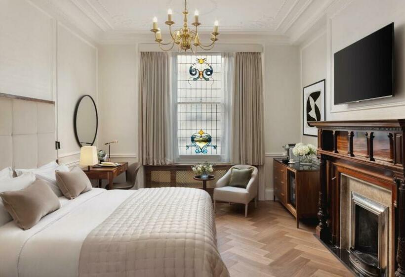 キングサイズベッドのデラックスルーム, The Queens Gate