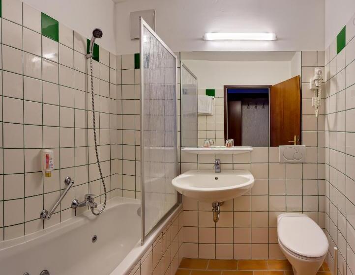 Номер Комфорт, Zur Post