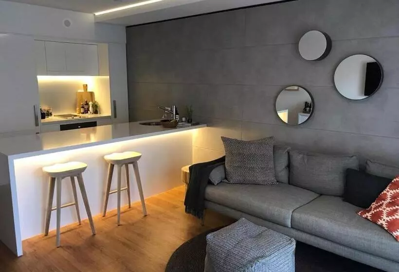 デラックススイート, Il Palazzo Holiday Apartments