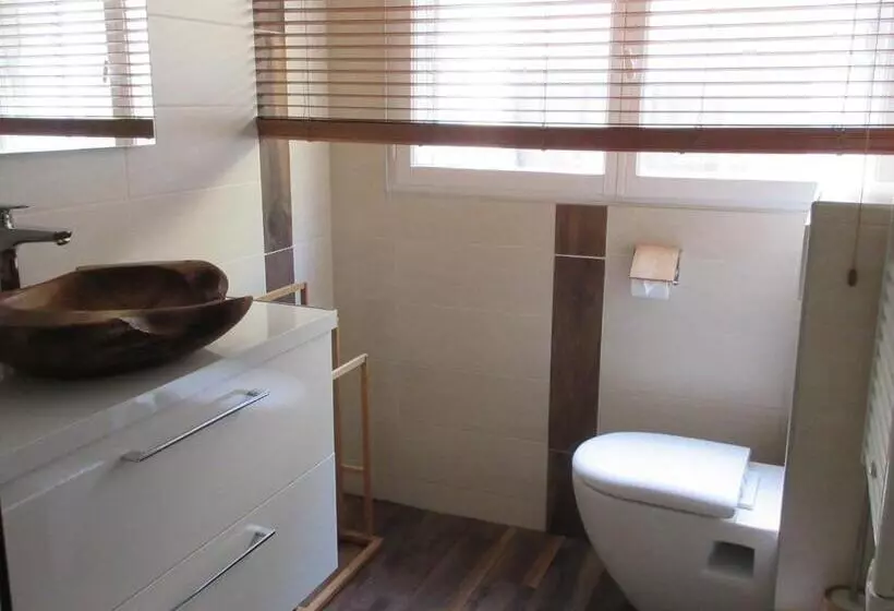 スタンダードルーム, Villa Tricoli B&b Avec Piscine