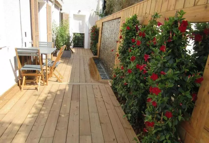 テラス付きスタンダードルーム, Villa Tricoli B&b Avec Piscine