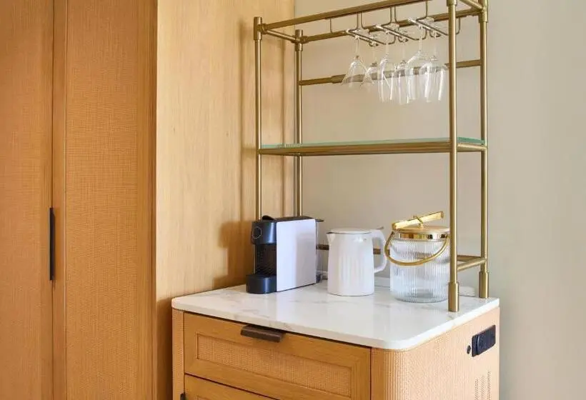 Suite with Views