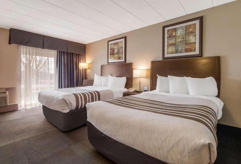 חדר סטנדרט מותאם לאדם עם מוגבלויות, Best Western Brantford Hotel And Conference Centre