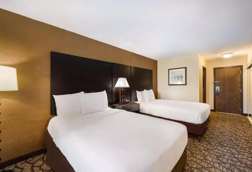 ２ダブルベッドのスタンダードルーム, Best Western Detroit Livonia