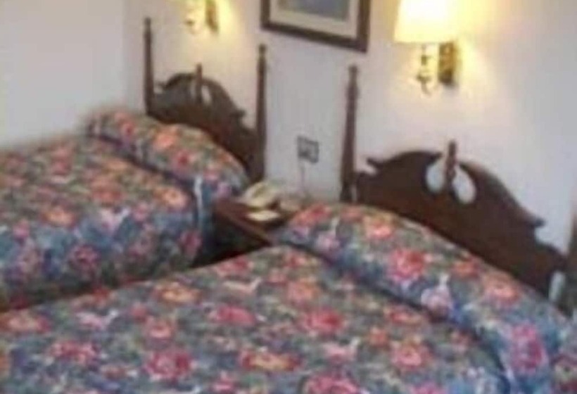 Номер Стандарт 2 Двуспальные Кровати, Fort Knox Inn