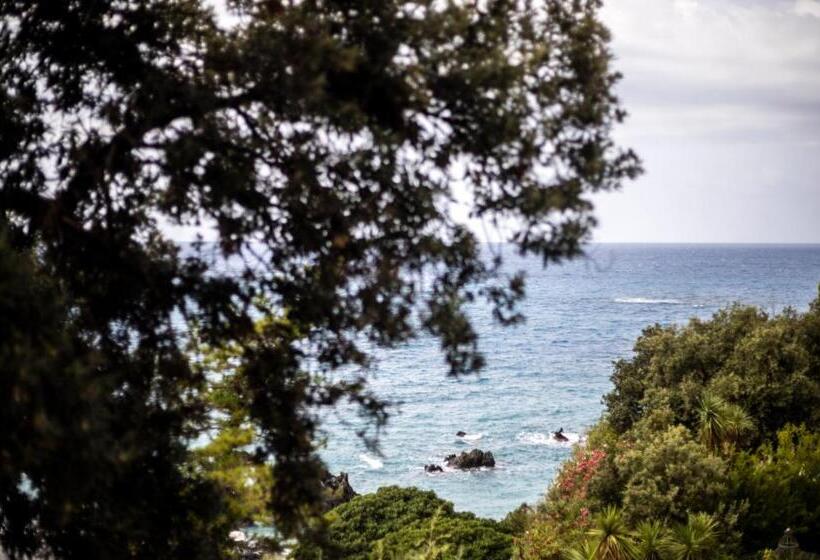 Номер Стандарт Вид на Море, Grand Hotel De Rose