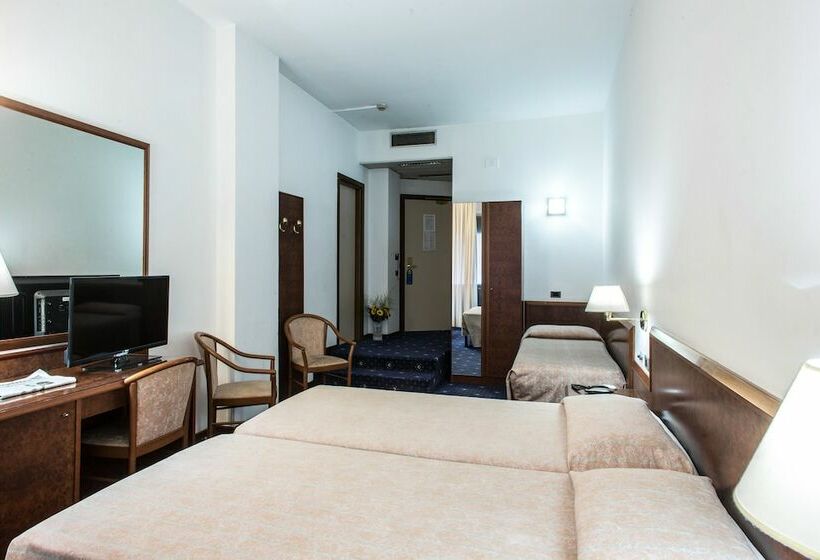 스탠다드 트리플 룸, Mirage