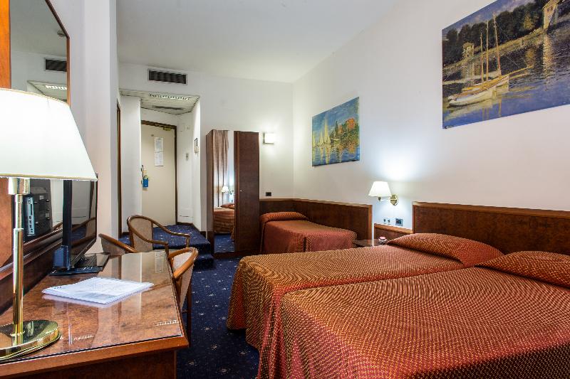 스탠다드 트리플 룸, Mirage