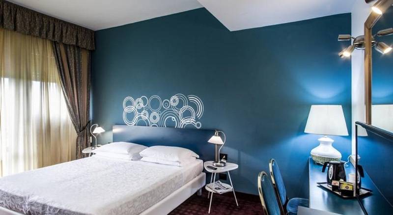 스탠다드 룸, Mirage