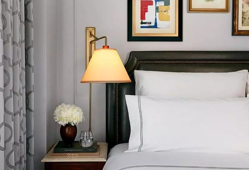 سوئیت با تخت بزرگ, Intercontinental New York Barclay Hotel, An Ihg