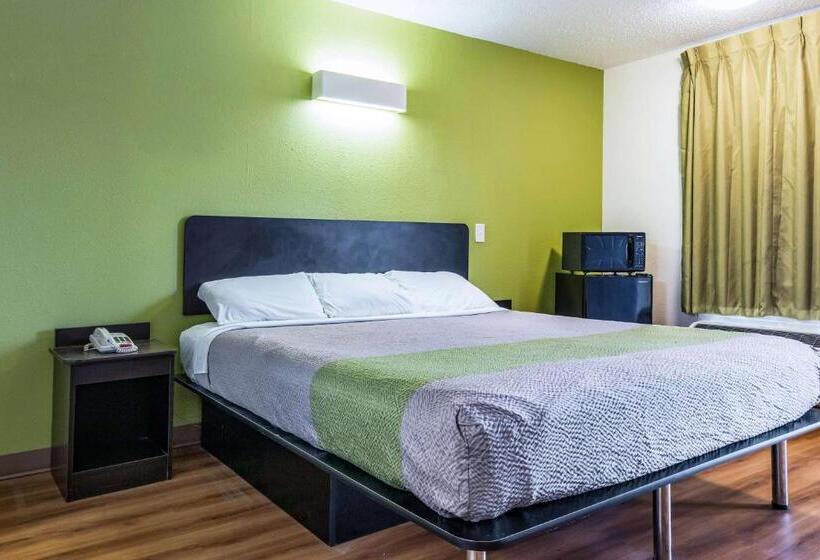 اتاق لوکس با تخت بزرگ, Motel 6 Alexandria, La  South