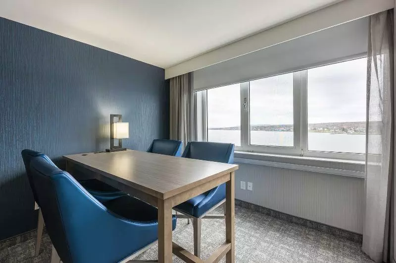 スイート, The Simon Hotel Sydney