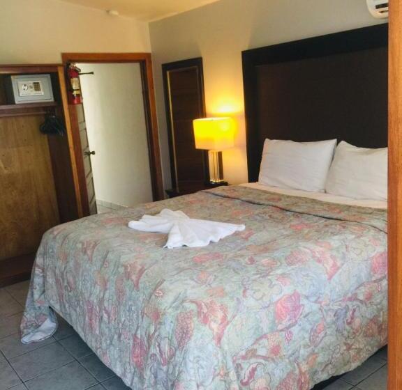 Номер Стандарт Вид на Море, Corona Del Mar