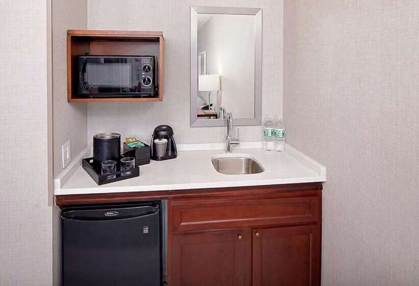 غرفة قياسية سرير كينج, Embassy Suites By Hilton Boston Marlborough