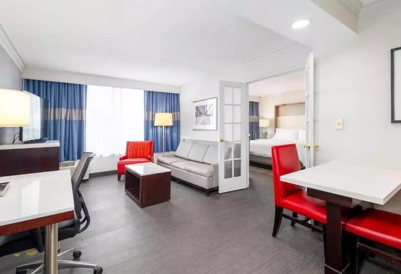 身障者適用スイートルーム, Holiday Inn Weirtonsteubenville Area