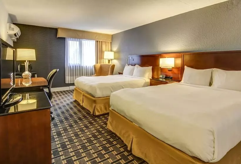 スーペリアールーム, La Saguenéenne   Hôtel Et Centre De Congrès