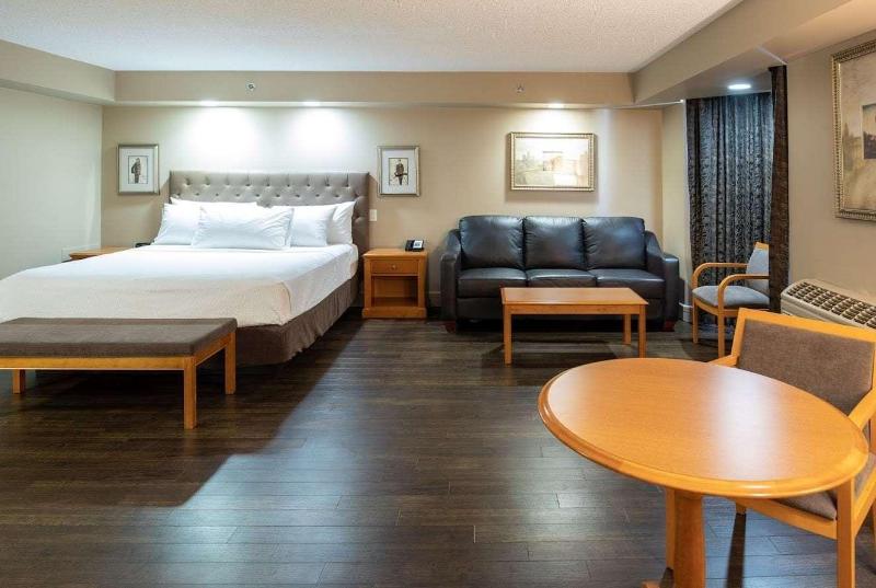 带大床的豪华间, Royal Hotel West Edmonton, Trademark Collection By Wyndham