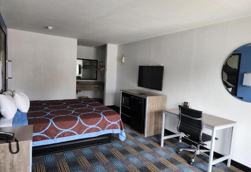 Deluxe Suite King Bed, Super 8 By Wyndham Shreveport