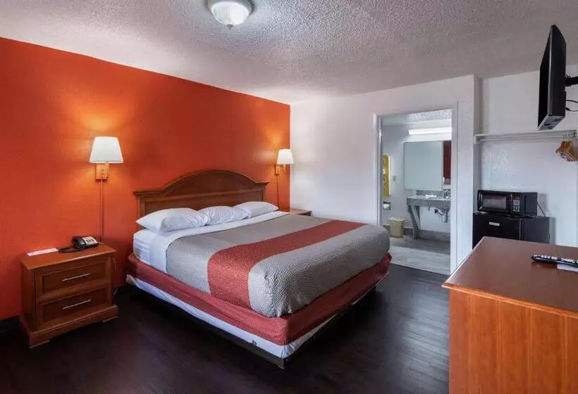 身障者適用キングサイズベッドルーム, Motel 6montgomery, Al  Coliseum