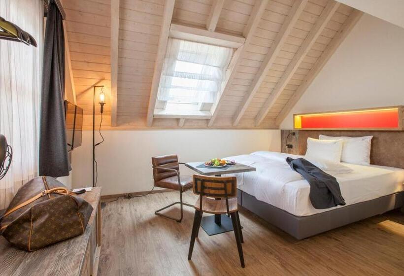 Номер Deluxe, Boutique Hotel Thessoni Classic Zürich