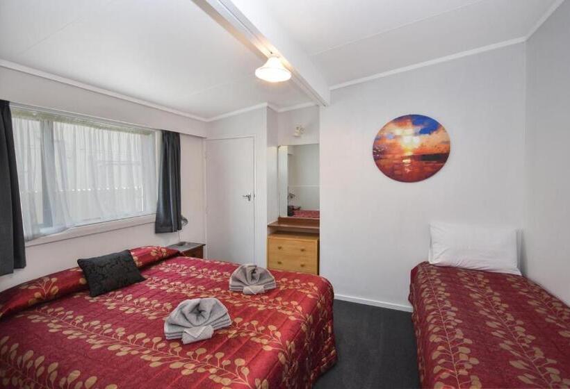 דירת חדר, Garden Motel