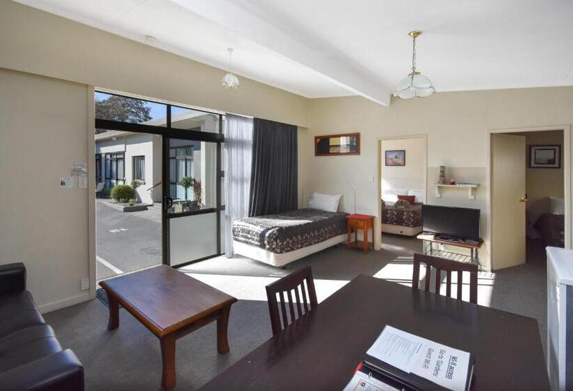 带2个卧室的公寓, Garden Motel