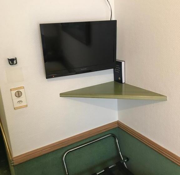 اتاق استاندارد یک نفره, Arlette Beim Hauptbahnhof