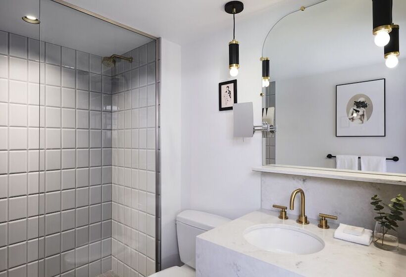 سوئیت برای معلولان, Kimpton Saint George Hotel, An Ihg