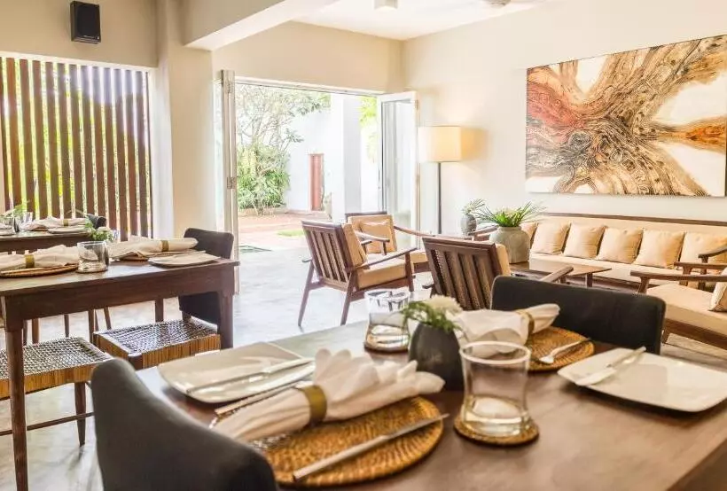 クラシックルーム, Nyne Hotels Lake Lodge, Colombo