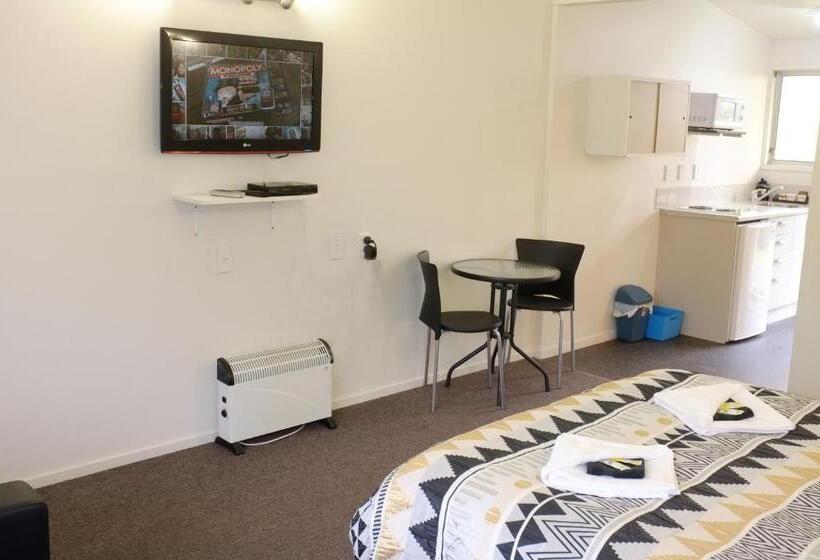 חדר סטודיו סטנדרד, Westport Motels