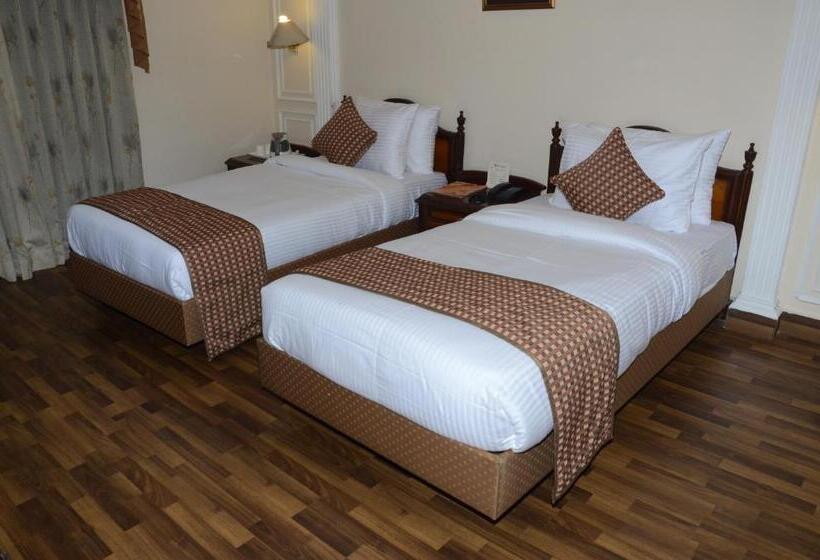Quarto deluxe, Arya