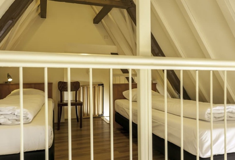 اتاق خانوادگی, Atrain