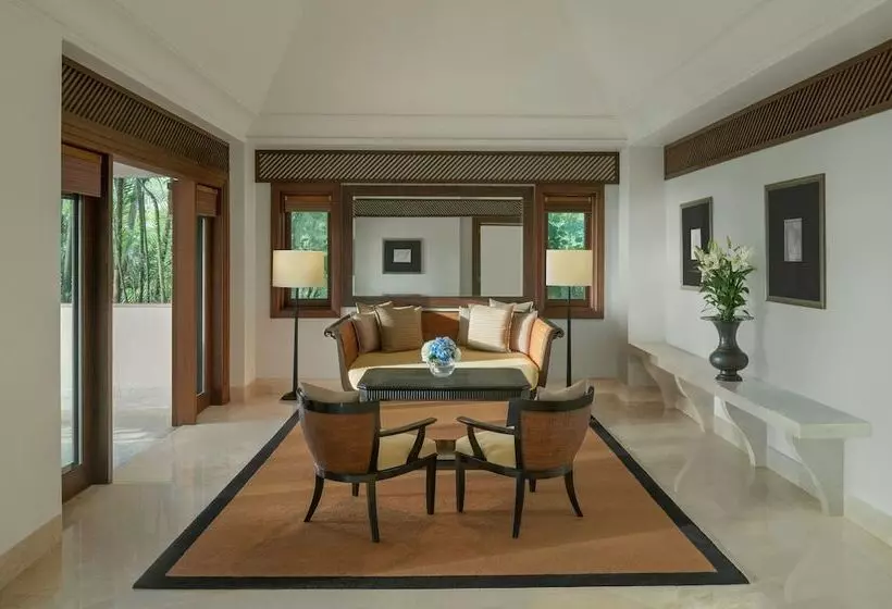 سوئیت با چشم‌انداز زمین گلف, The St. Regis Goa Resort