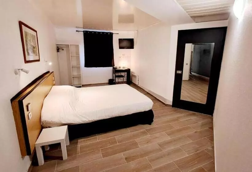 اتاق استاندارد, Crystal Hotel Saint Denis Basilique