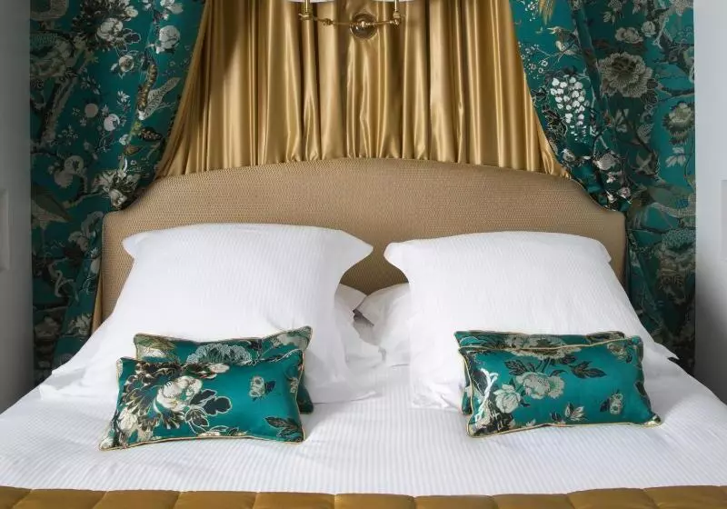 Chambre Supérieure, De Buci