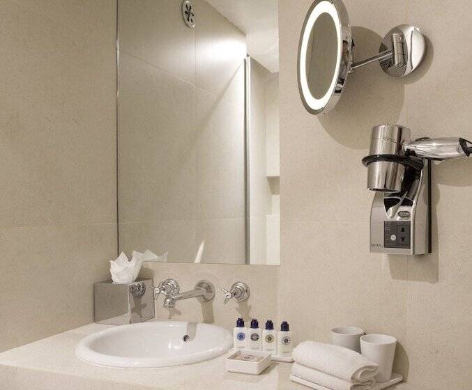 Superior Room, De Buci