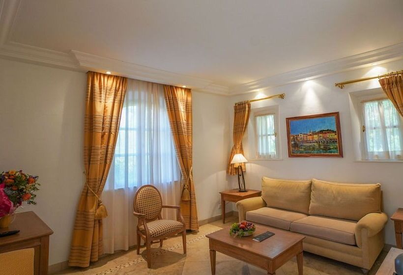 סוויטה עם טרסה, Le Domaine De L Astragale