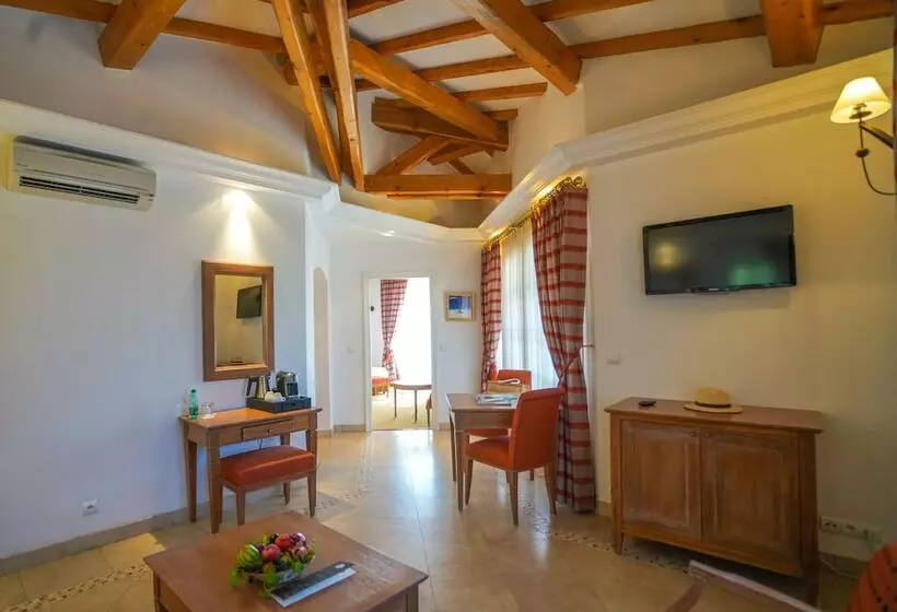 Sviitti Parveke, Le Domaine De L Astragale