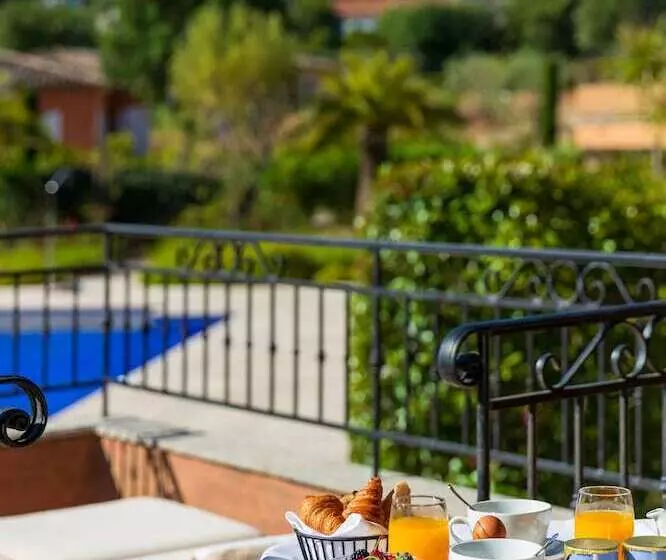 Sviitti Parveke, Le Domaine De L Astragale
