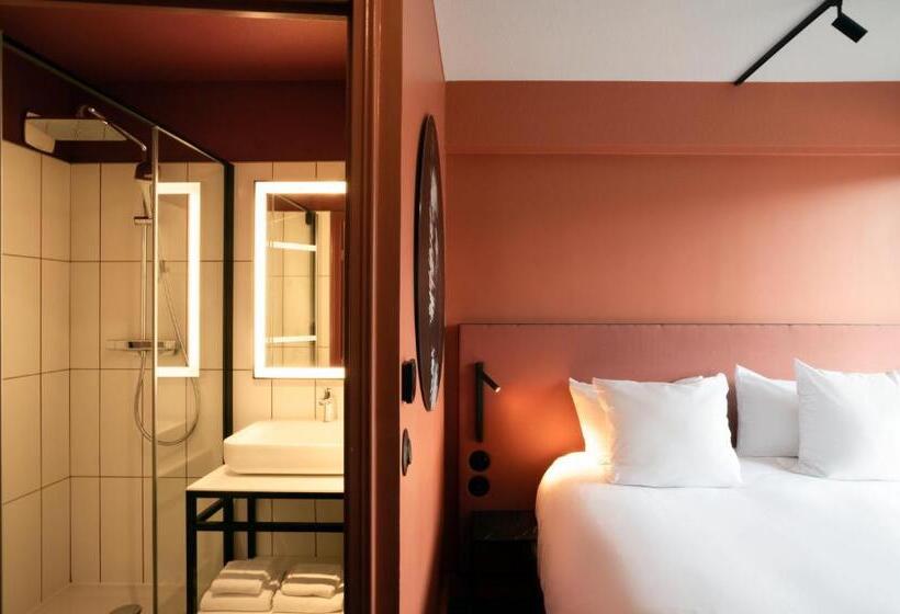 Comfort room with city view, Tribe Carcassonne