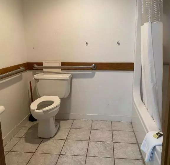 身障者適用スタンダードルーム, Americas Best Value Inn Champaign