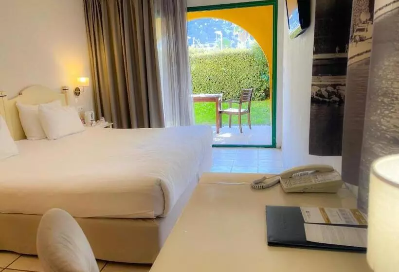 コンフォートルーム, Best Western Gemenos En Provence
