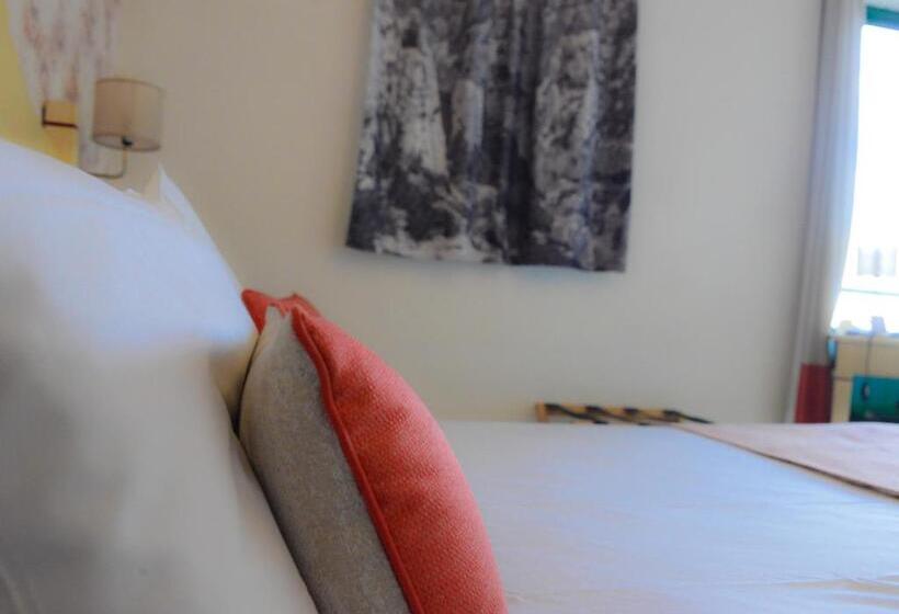 Номер Executive, Best Western Gemenos En Provence