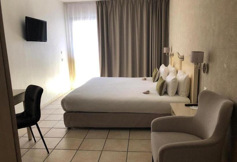 Номер Executive Кровать Кинг, Best Western Gemenos En Provence