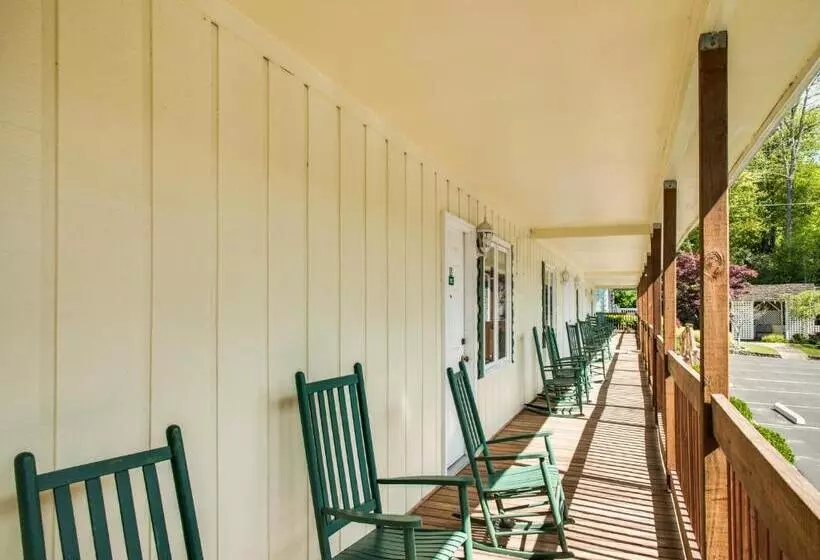 デラックスルーム, Boxwood Lodge Blowing Rock Near Booneuniversity