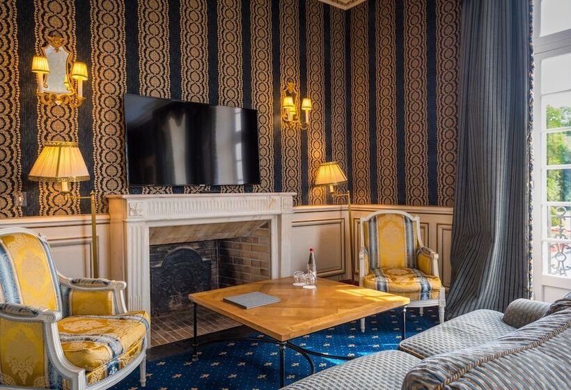 Королевский Люкс, Château De Courcelles   Relais & Châteaux