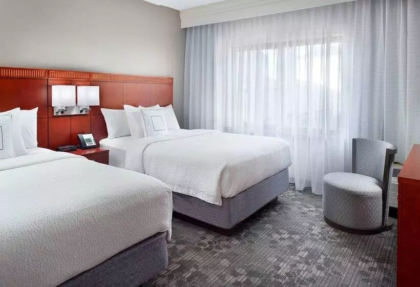 2ダブルベッドのスタンダードルーム, Courtyard By Marriott Greensboro