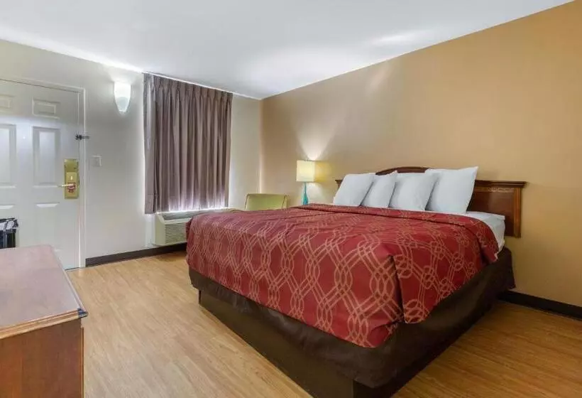 キングサイズベッドのスタンダードルーム, Econo Lodge