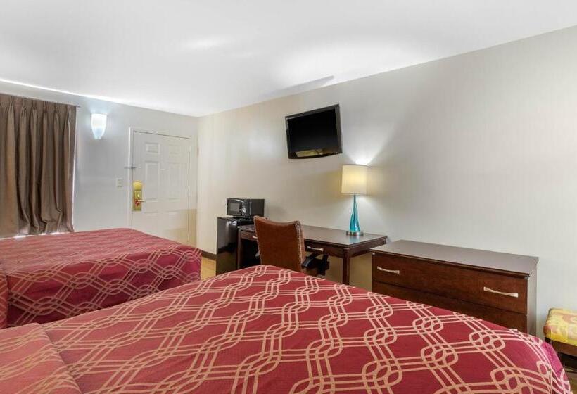 带2个双人床的标准工作室, Econo Lodge